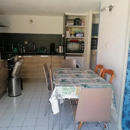 Prázdninový dům Maison Sur Proche *